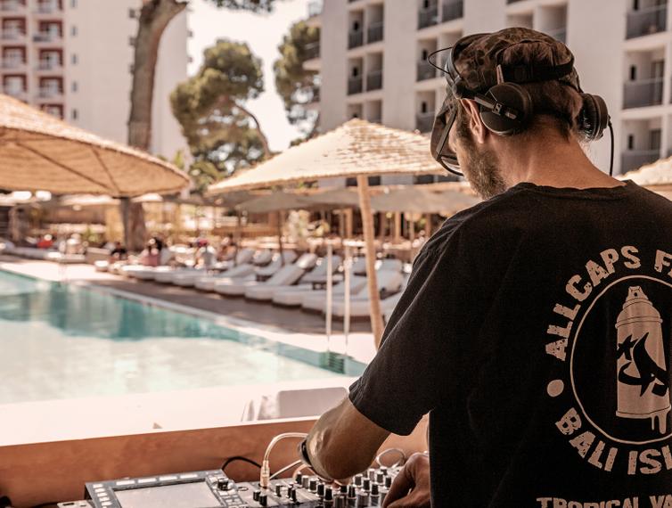 Live Beats Caramelo Palma Beach (+18) Live Beats Caramelo Palma Beach (+18)